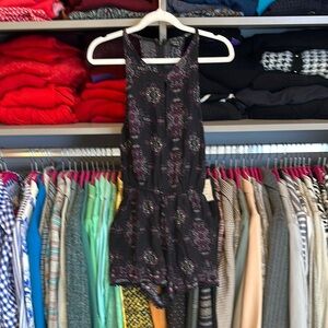 Me to We black/pink print sleeveless back zipper/hook/eye closure romper XS NWT